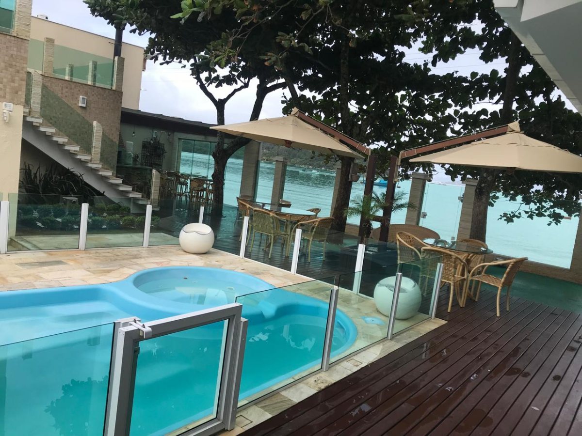 Casa Residencial TR. TRINTA E NOVE, Camboa Governador Celso Ramos Santa-Catarina