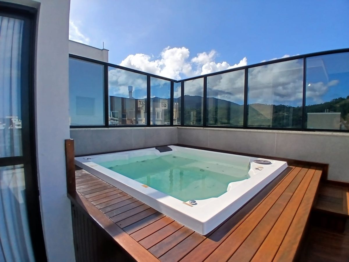 Cobertura R. TUCANO, Praia Grande Governador Celso Ramos Santa-Catarina